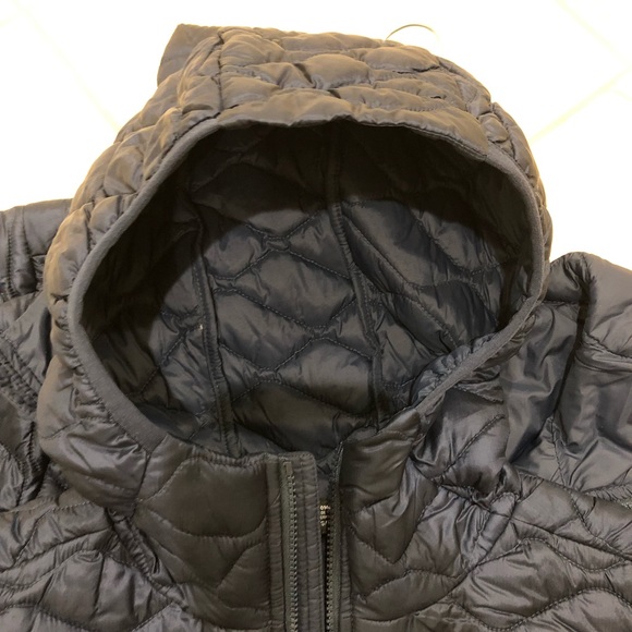 NWT Women's Northface hoodie XS - Picture 6 of 7